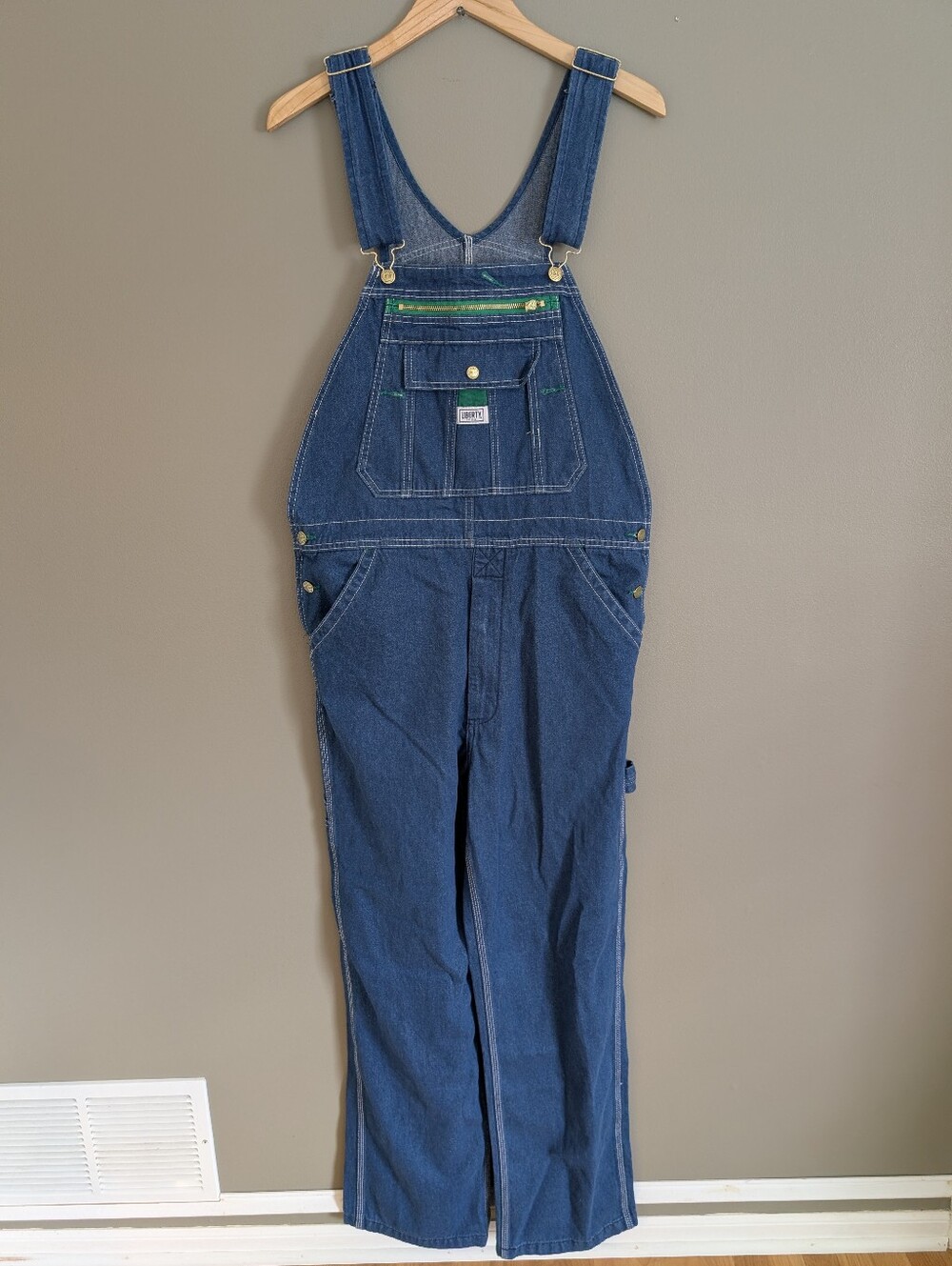 Liberty Bib Overalls NWT Size 34/32